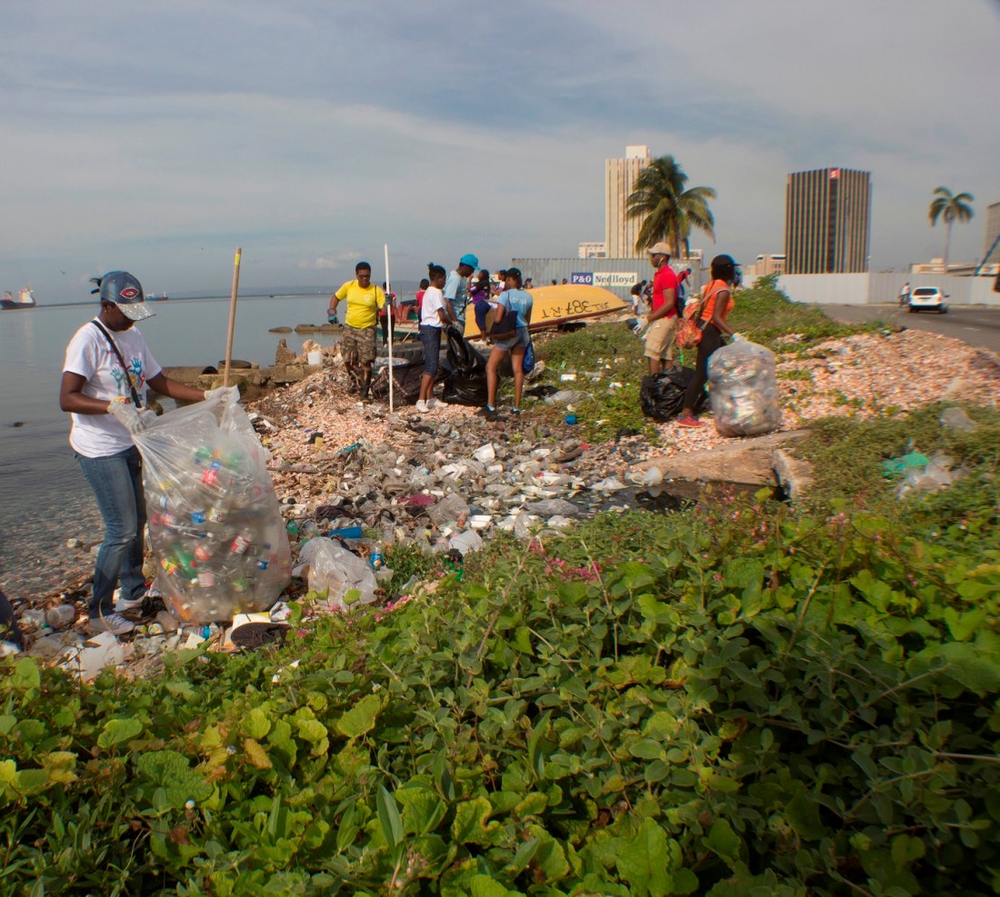 img_7556-coastal-cleanup-2016