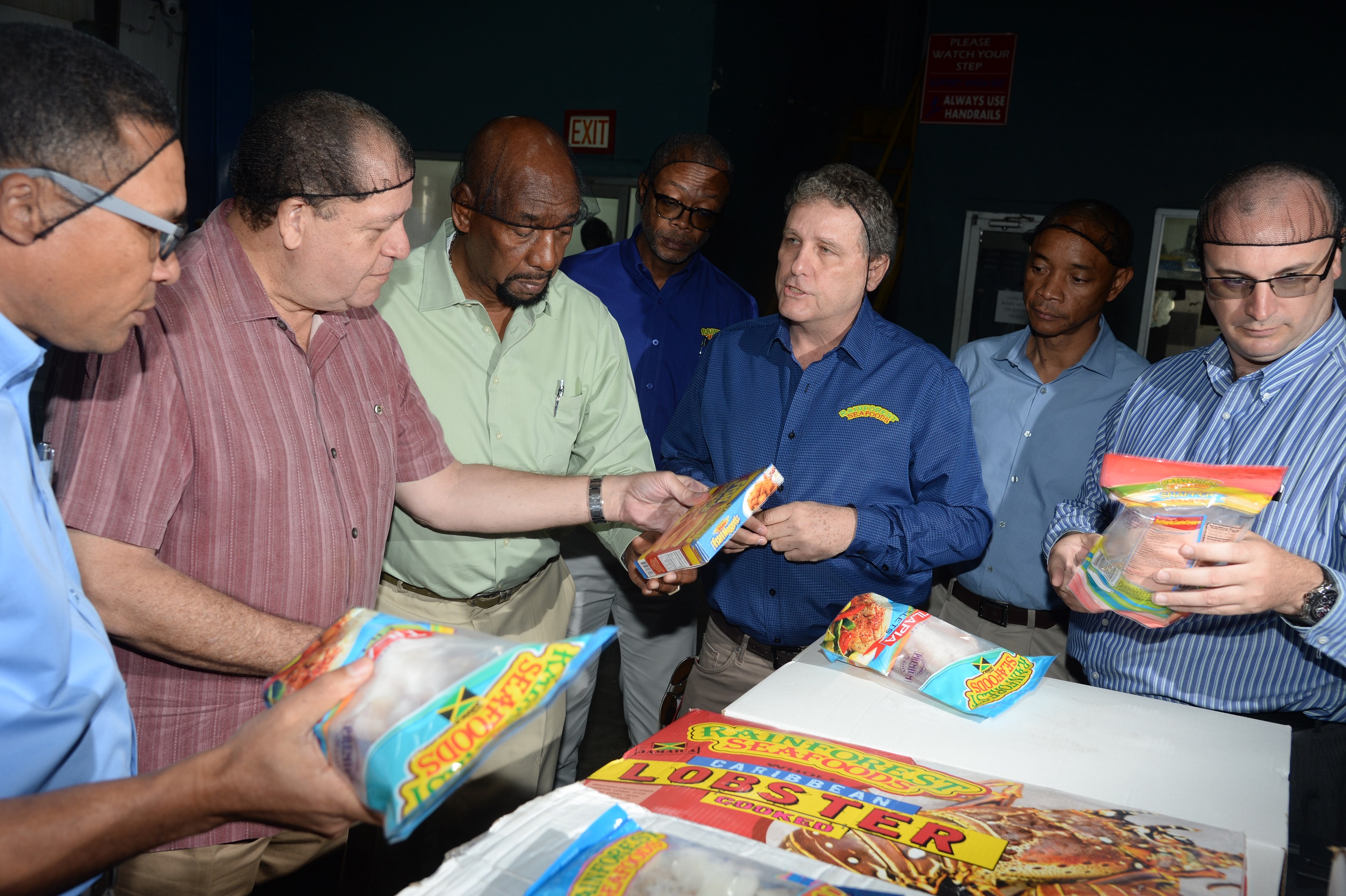 ministers-shaw-and-spencer-tour-rainforest-seafoods